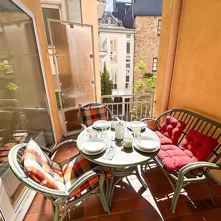 Fraueneck - Wohnen In Der Altstadt & Parkplatz Apartman